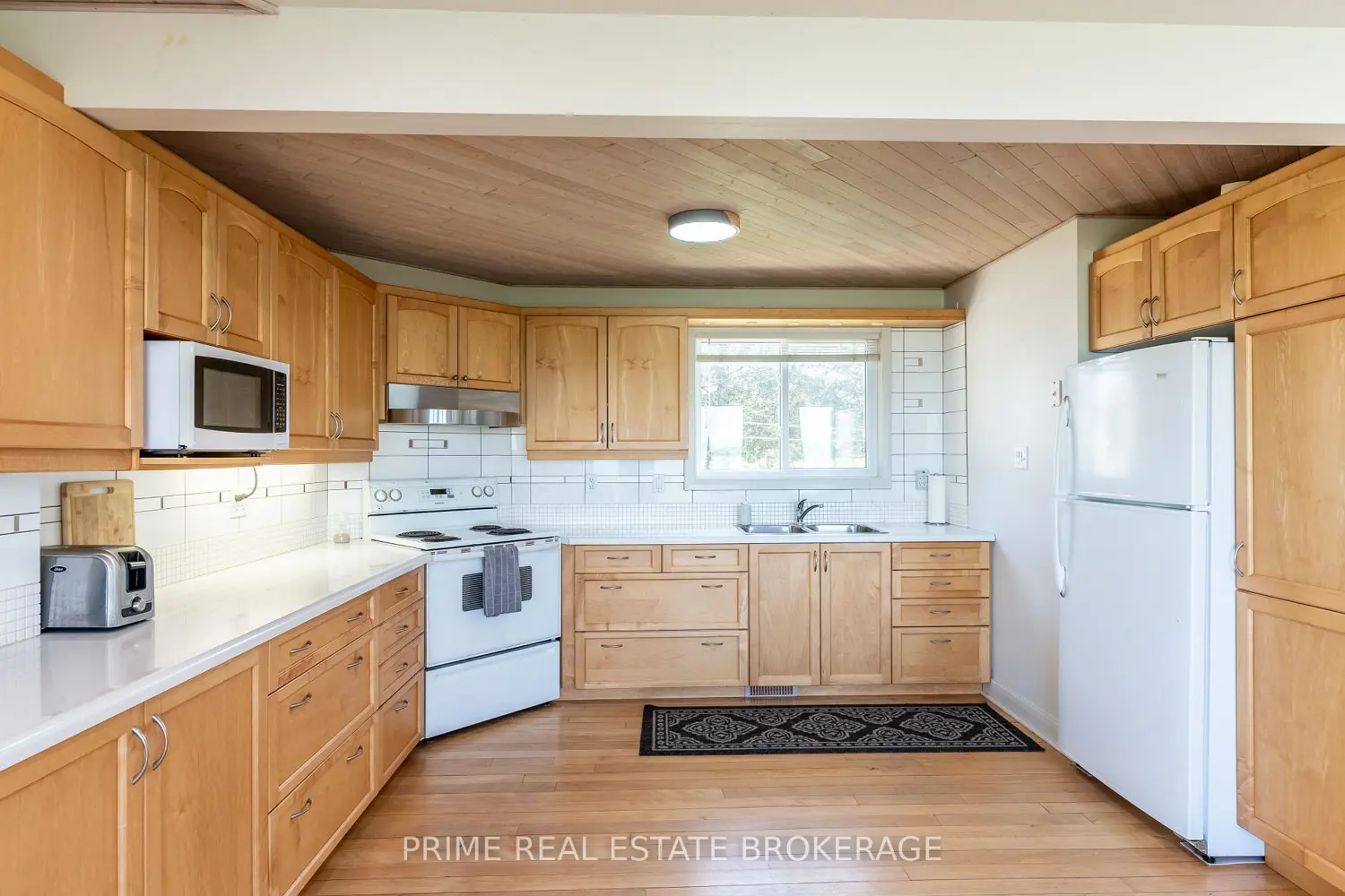 Additional image 3 of 71899 Sunridge Crescent