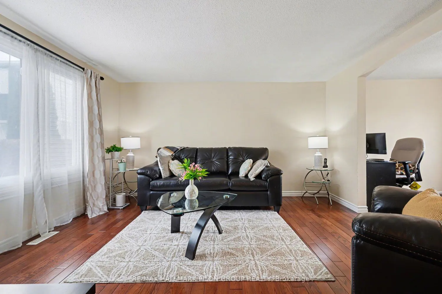 1540 Beaverpond Drive C photo 3