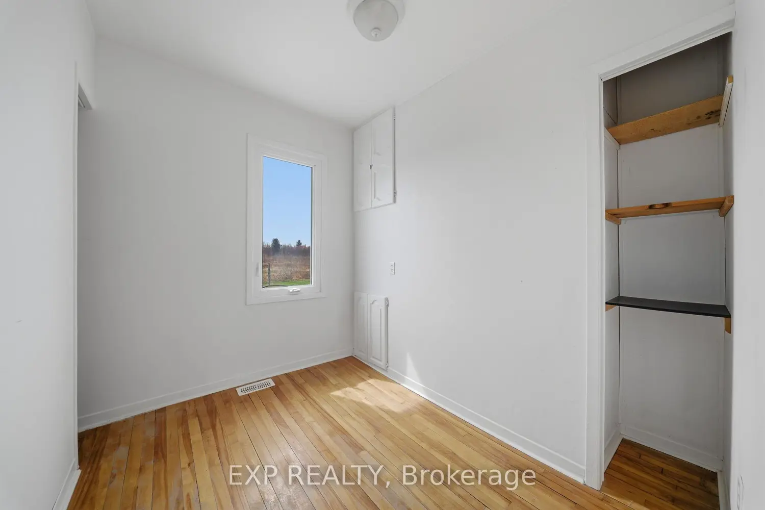 Additional image 8 of 1655 Calypso Street