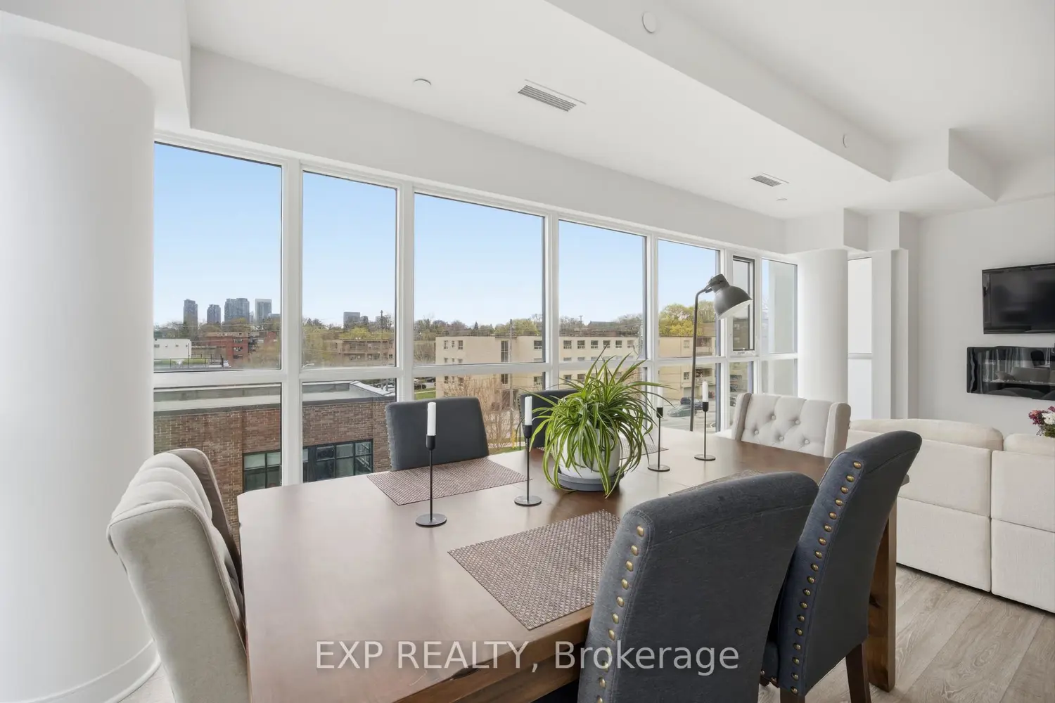 25 Neighbourhood Lane 404