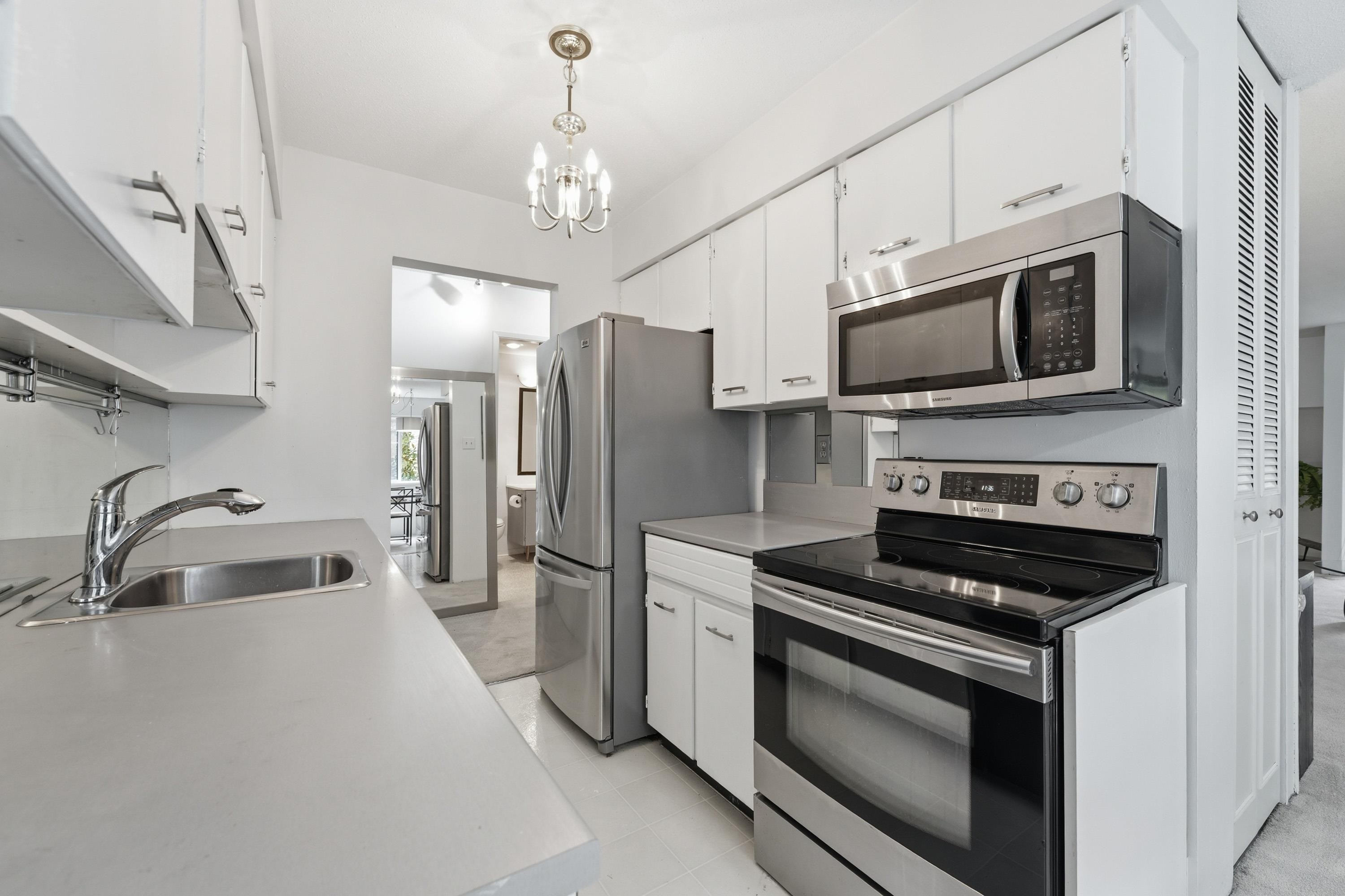 Additional image 3 of 104-1355 Fir Street, White Rock, BC, V4B 4B3