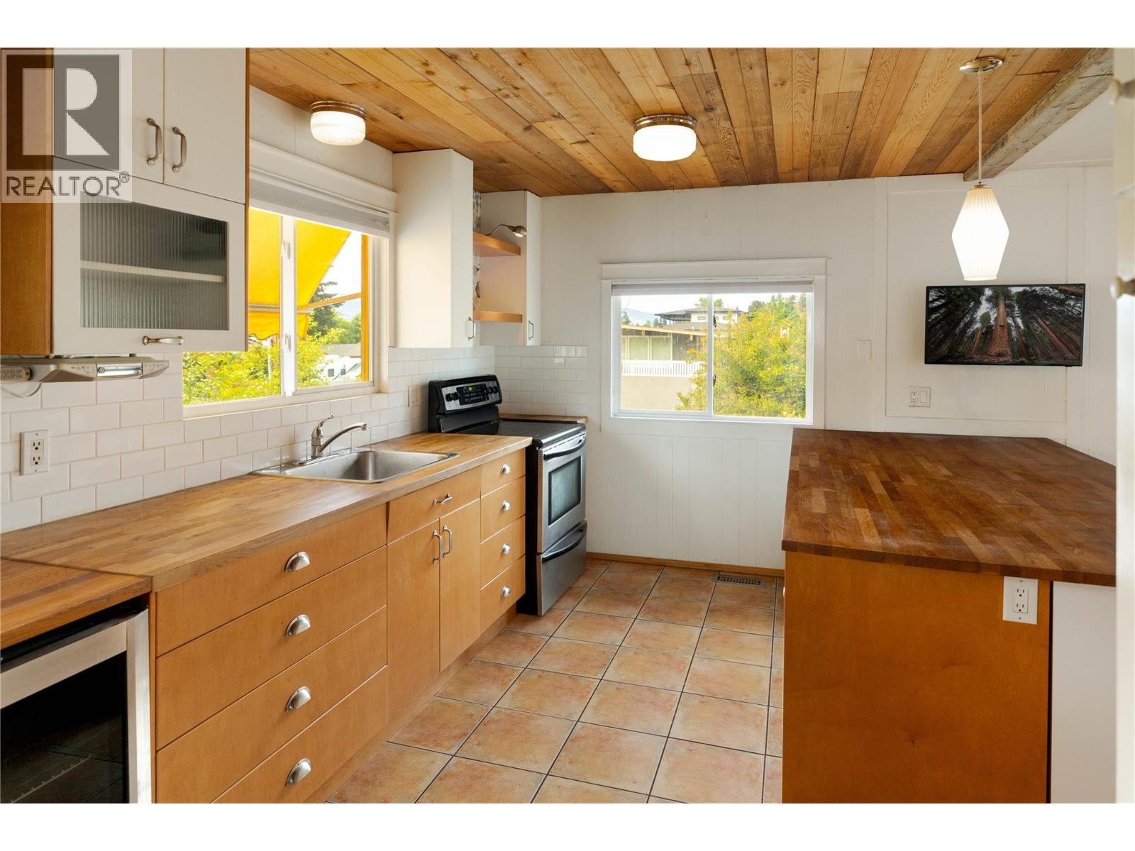 Additional image 4 of 779 Mcclure Road, Kelowna, BC, V1W1M4