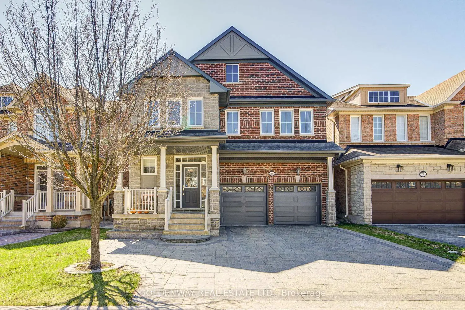 9 Duke Of Cornwall Drive