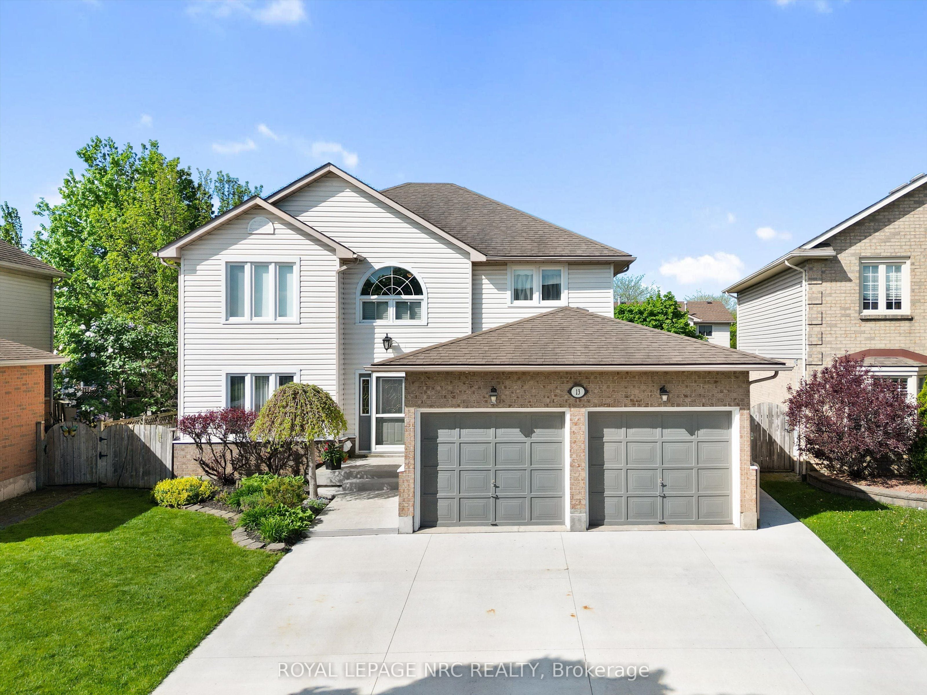 13 Crysler Crescent, Thorold, ON, L2V 5A2