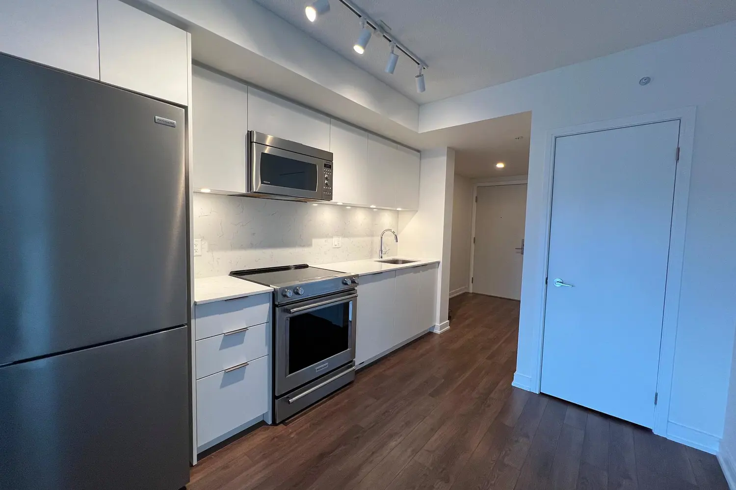 Additional image 7 of 30 Samuel Wood Way 711