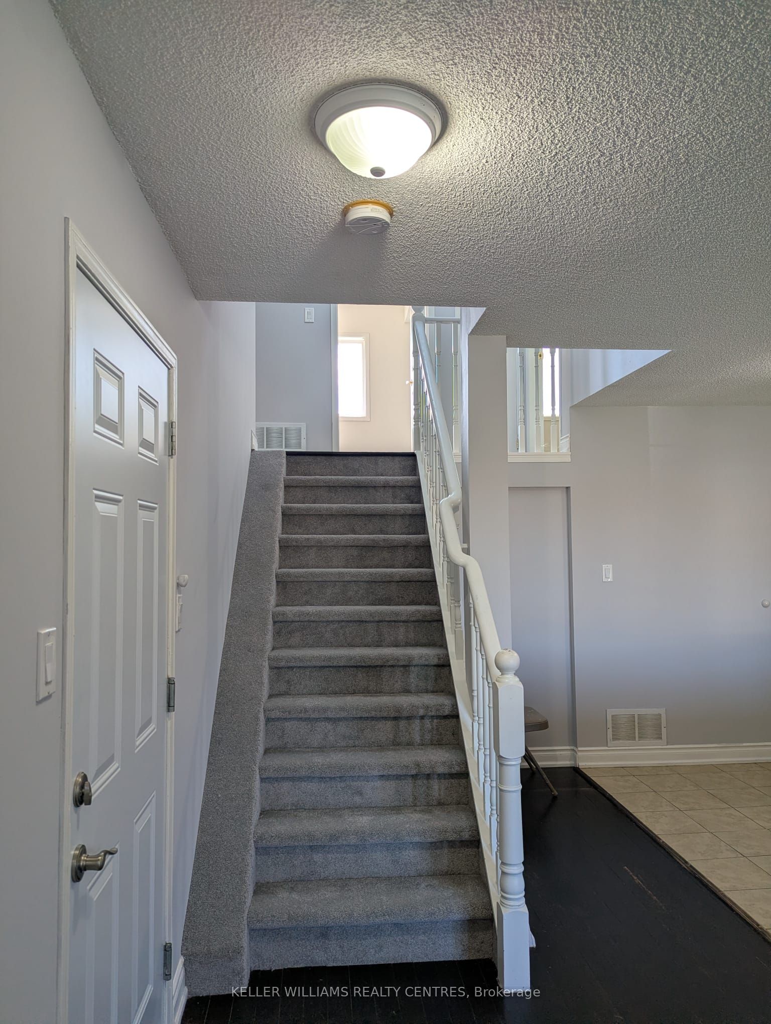 Additional image 2 of Upper-152 Madelaine Drive, Barrie, ON, L4N 0N1