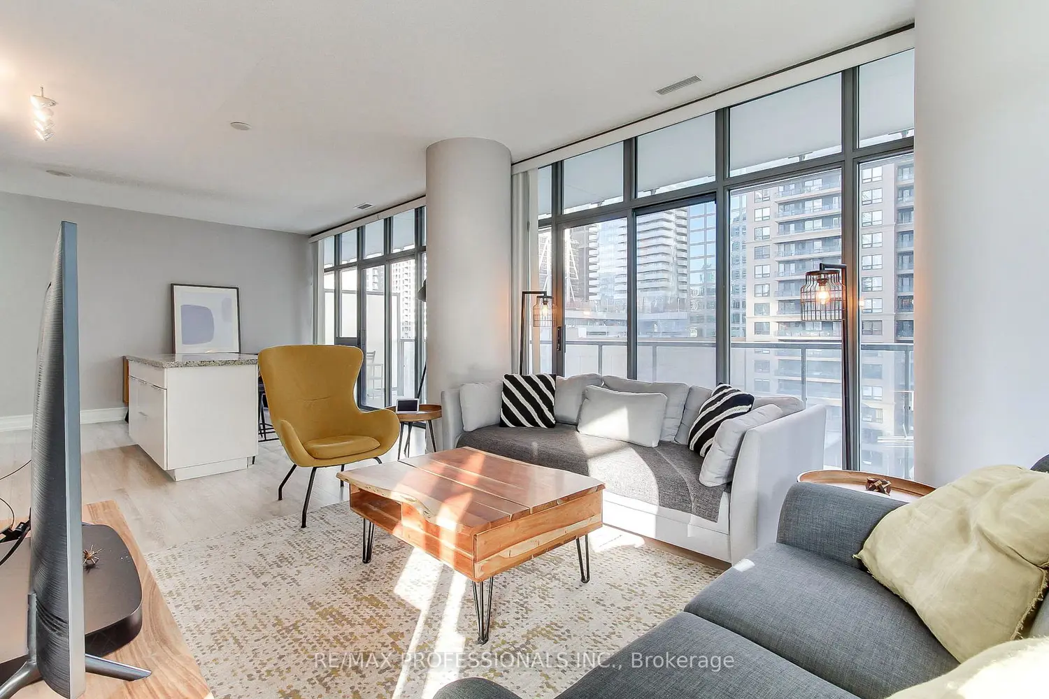 Additional image 13 of 33 Charles Street 710