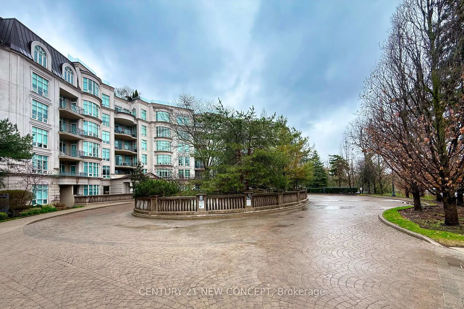 Additional image 19 of 7071 Bayview Avenue 204