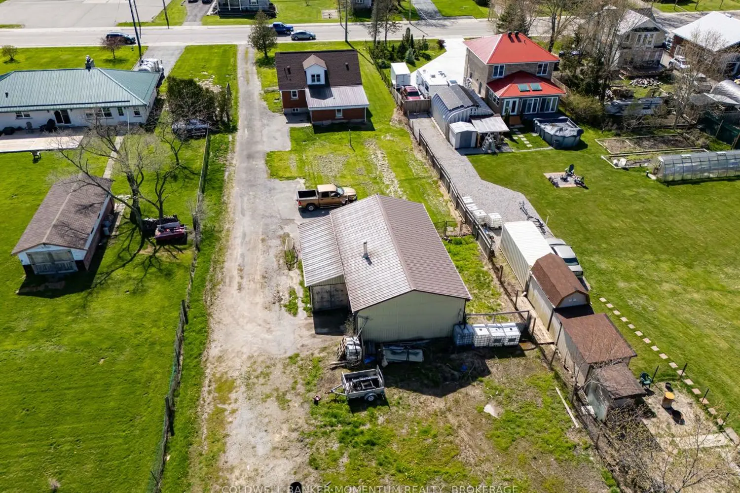 23 Erie Avenue photo 5