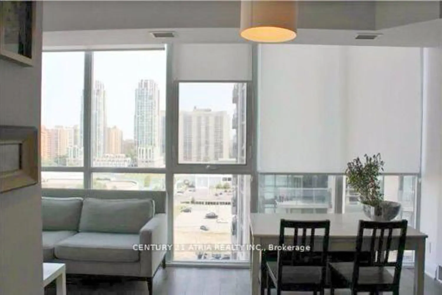 Additional image 4 of 530 St Clair Avenue 1004