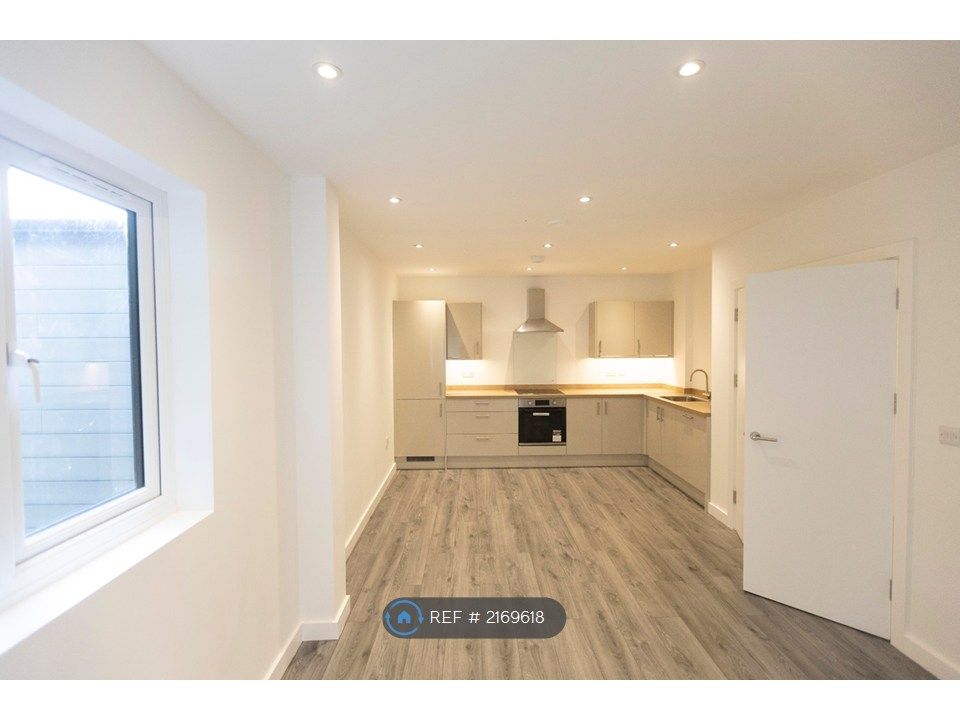 Additional image 5 of 2 bed flat to rentThe Headlands, Penryn TR10