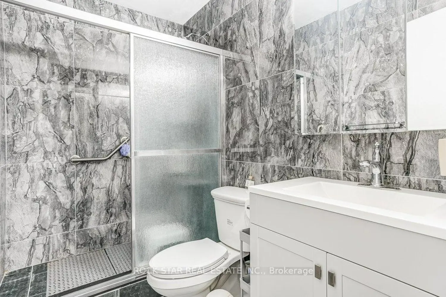 Additional image 11 of 10 Sunny Glenway 708