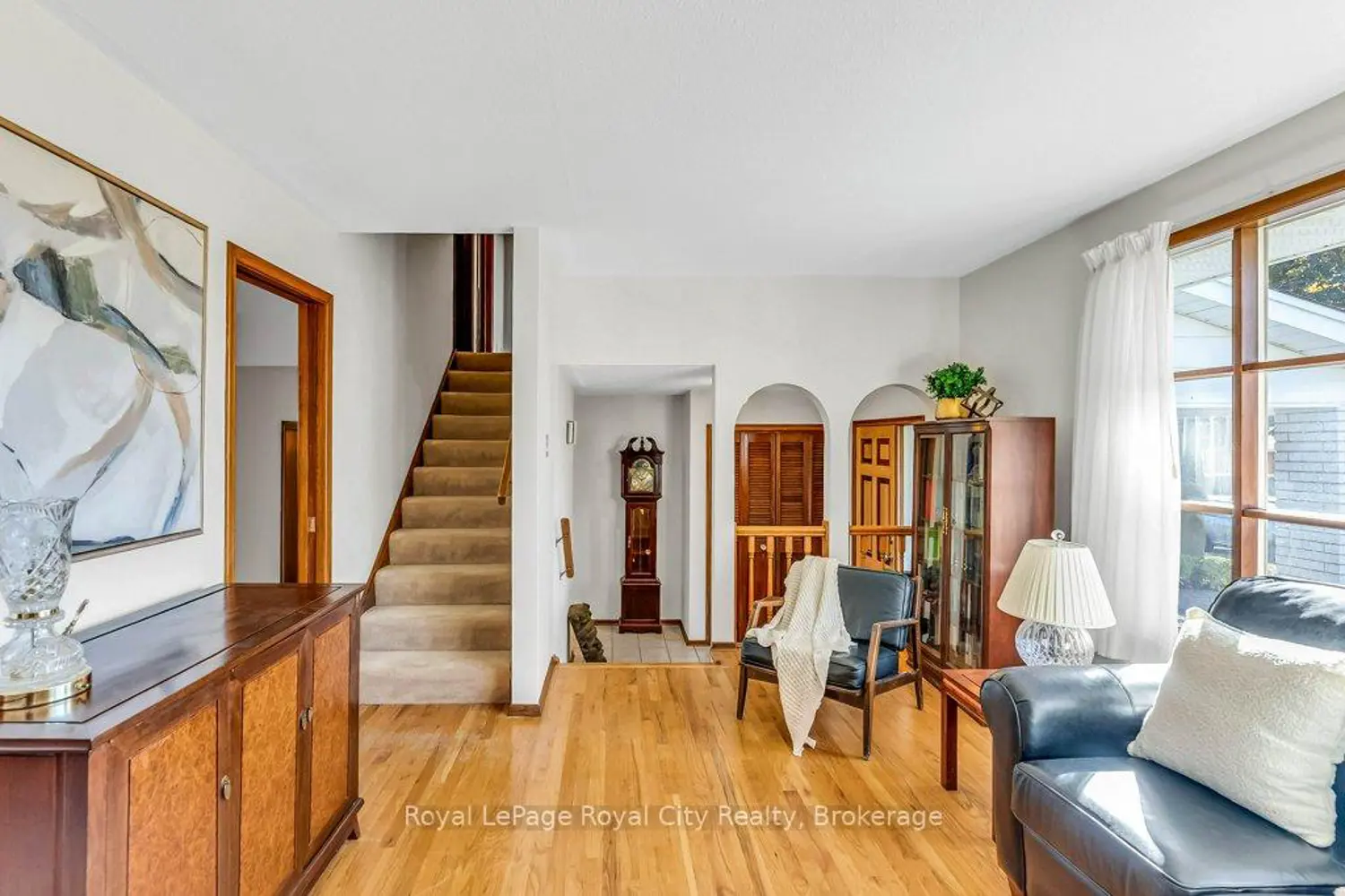40 Keats Crescent photo 3