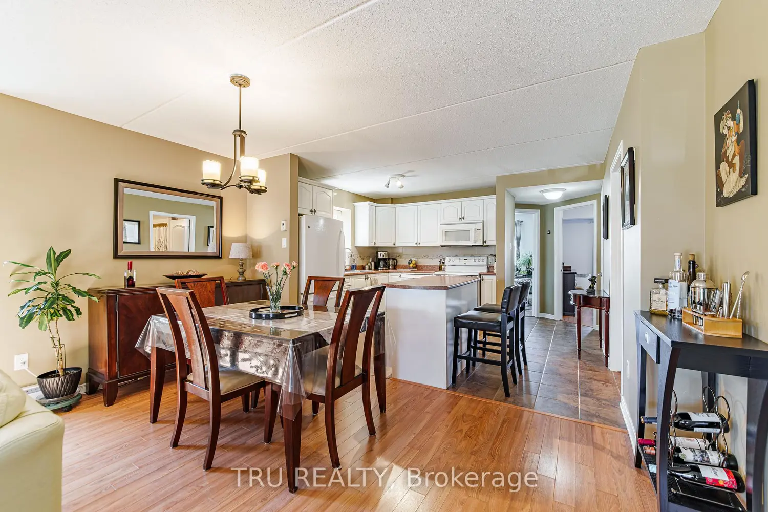 189 Eliot Street 101 photo 3