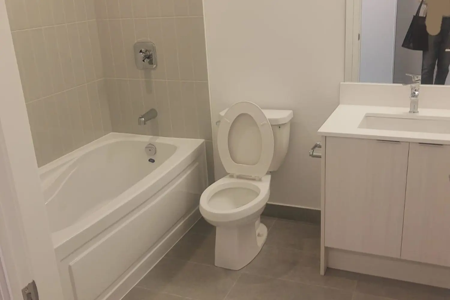 Additional image 8 of 225 Malta Avenue 815