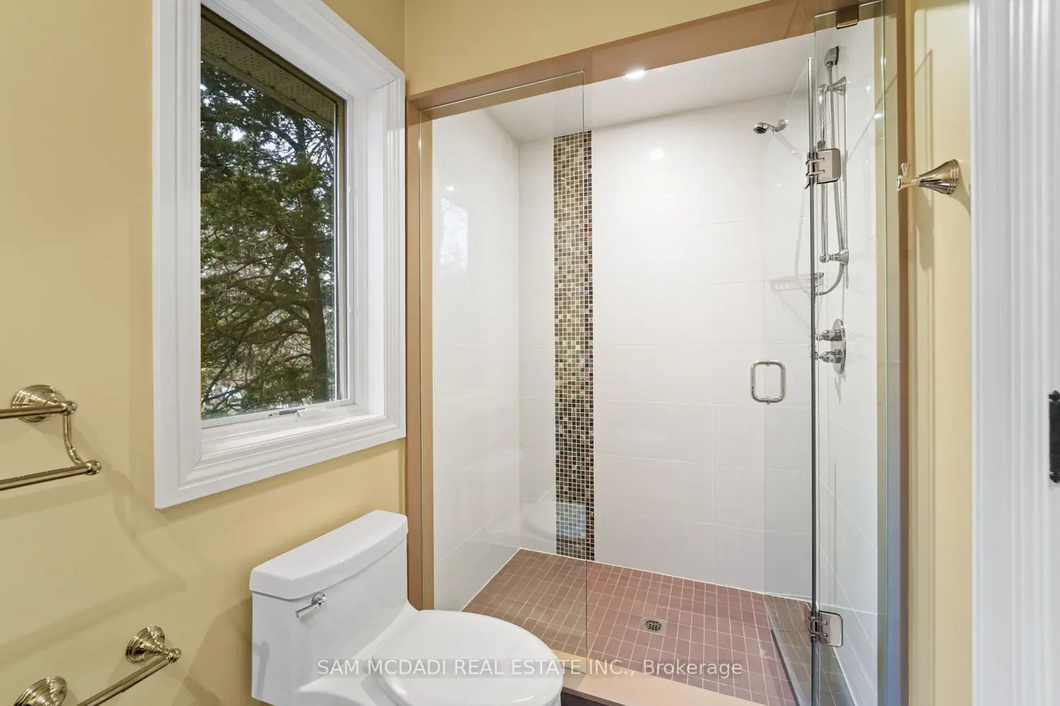 Additional image 9 of 1286 Woodeden Drive