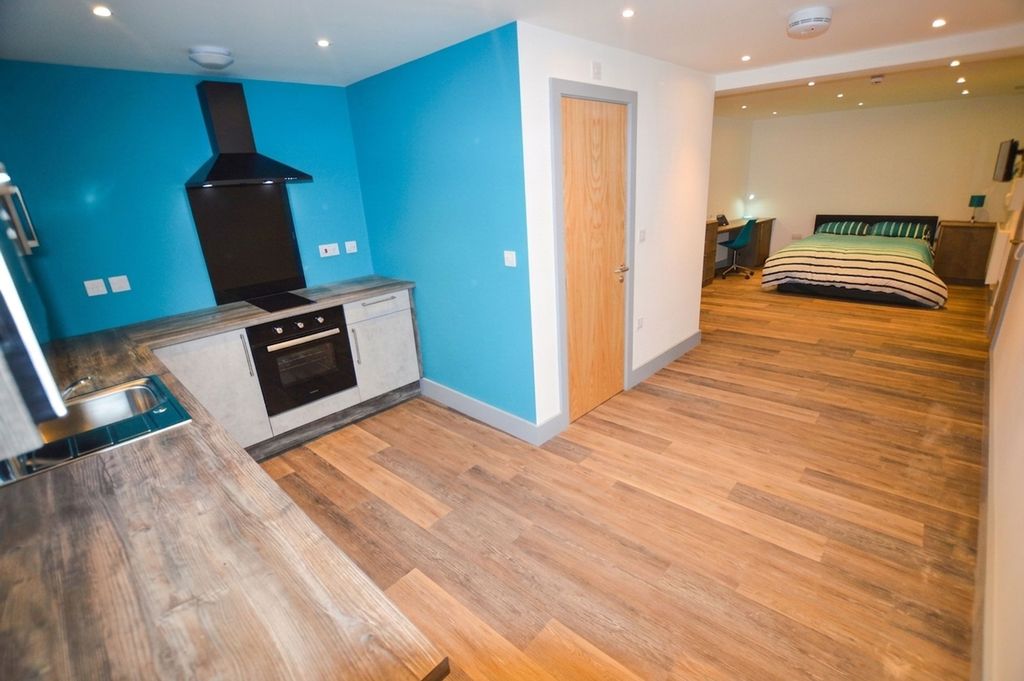Additional image 2 of Studio to rentBack Silver Street, Durham DH1