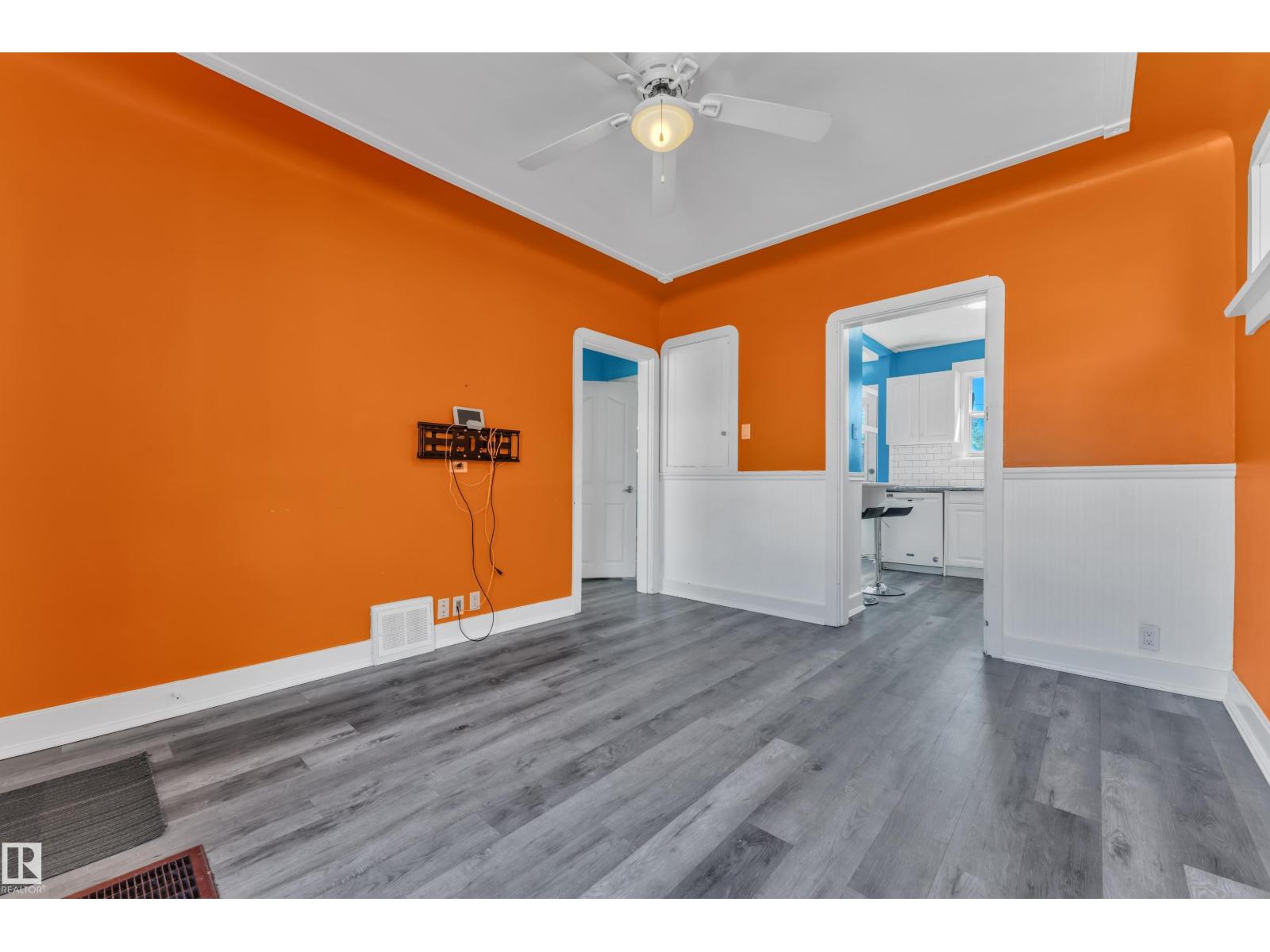 Additional image 3 of 11721 81 Street NW, Edmonton, AB, T5B2S3