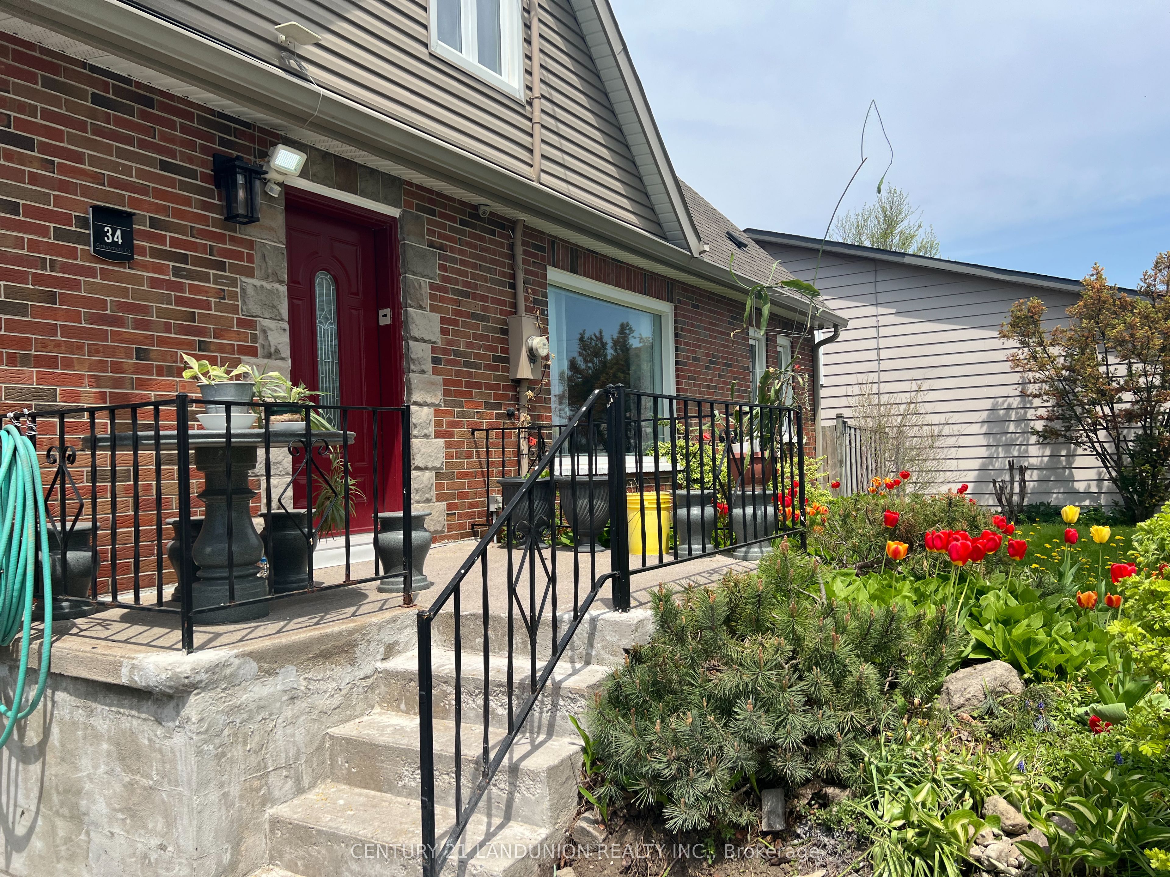 Additional image 2 of 34 Grassmere Court, Oshawa, ON, L1H 3X4