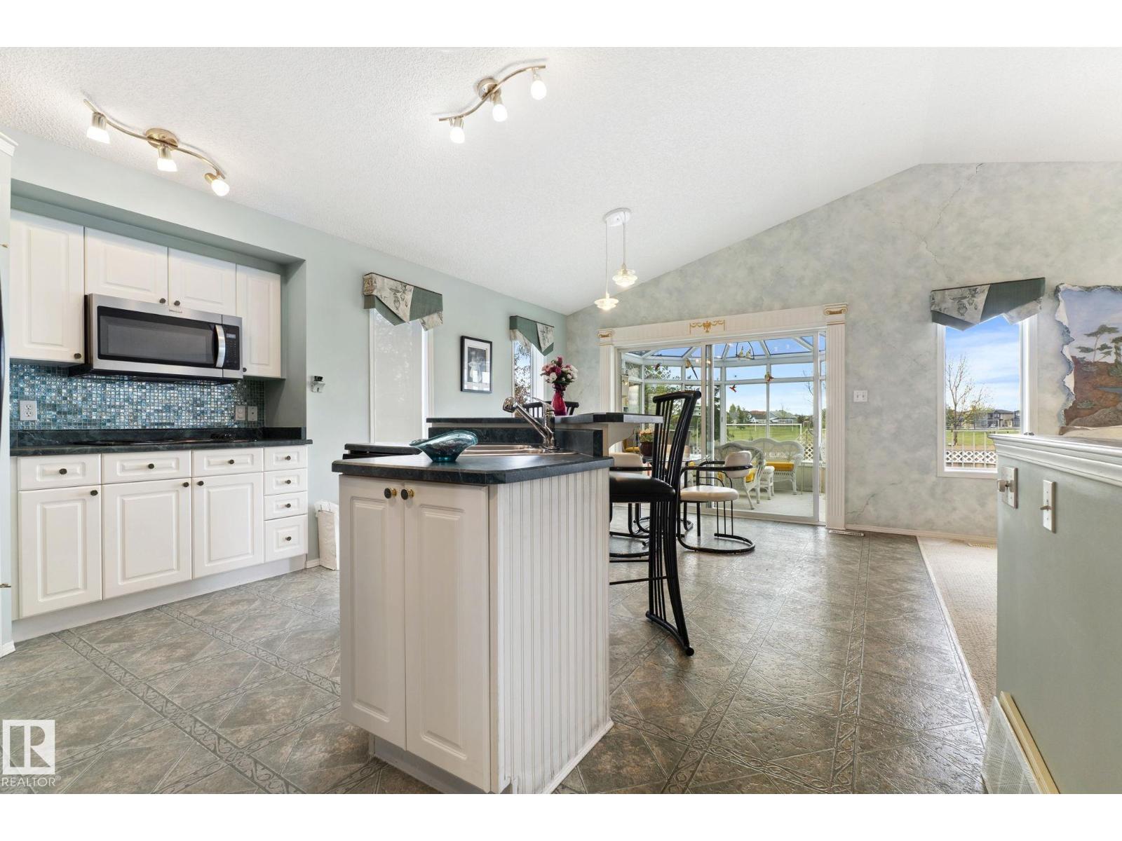 Additional image 6 of 9315 162 Avenue NW, Edmonton, AB, T5Z3N2