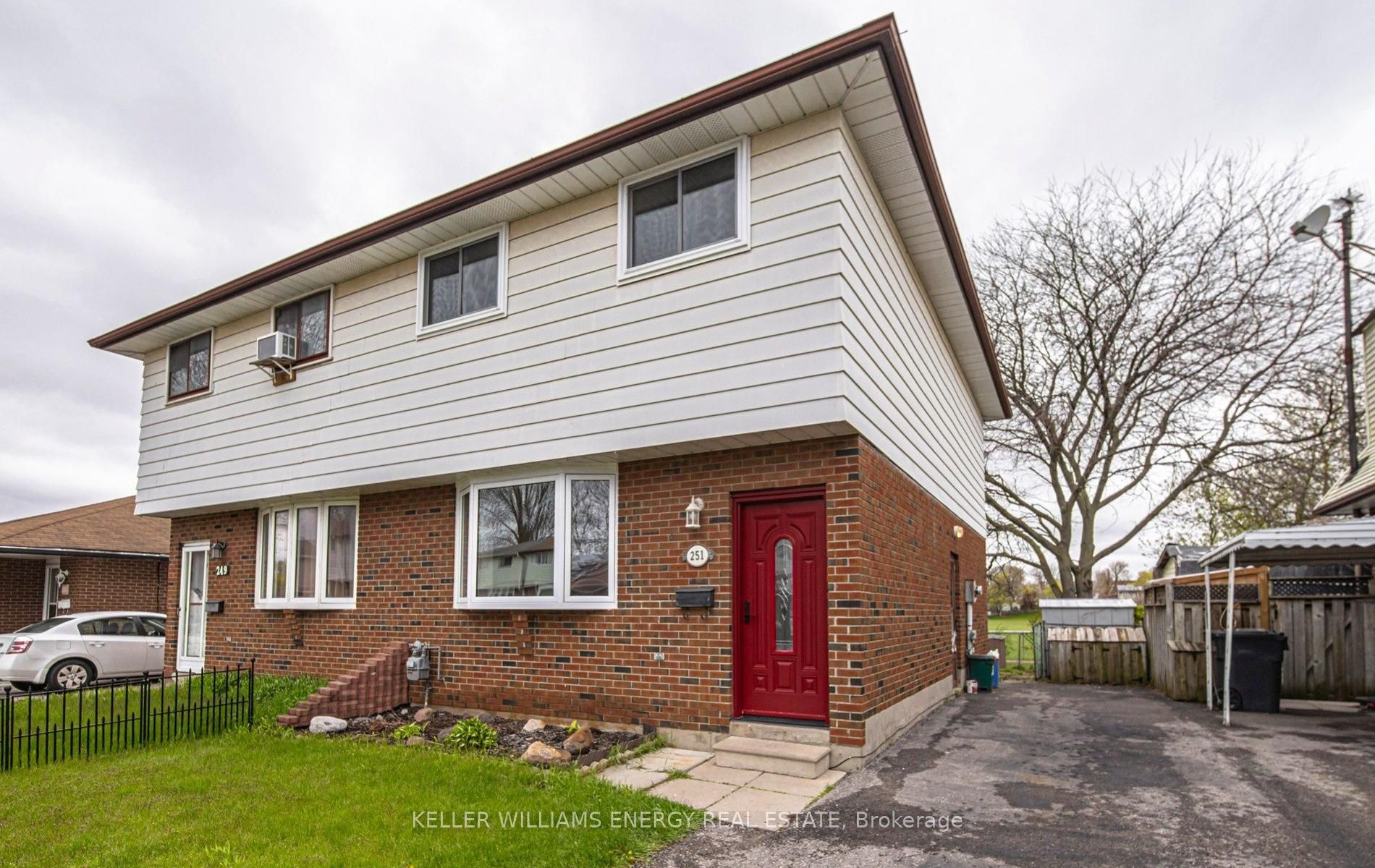 Additional image 2 of 251 Kinmount Crescent, Oshawa, ON, L1J 3T8