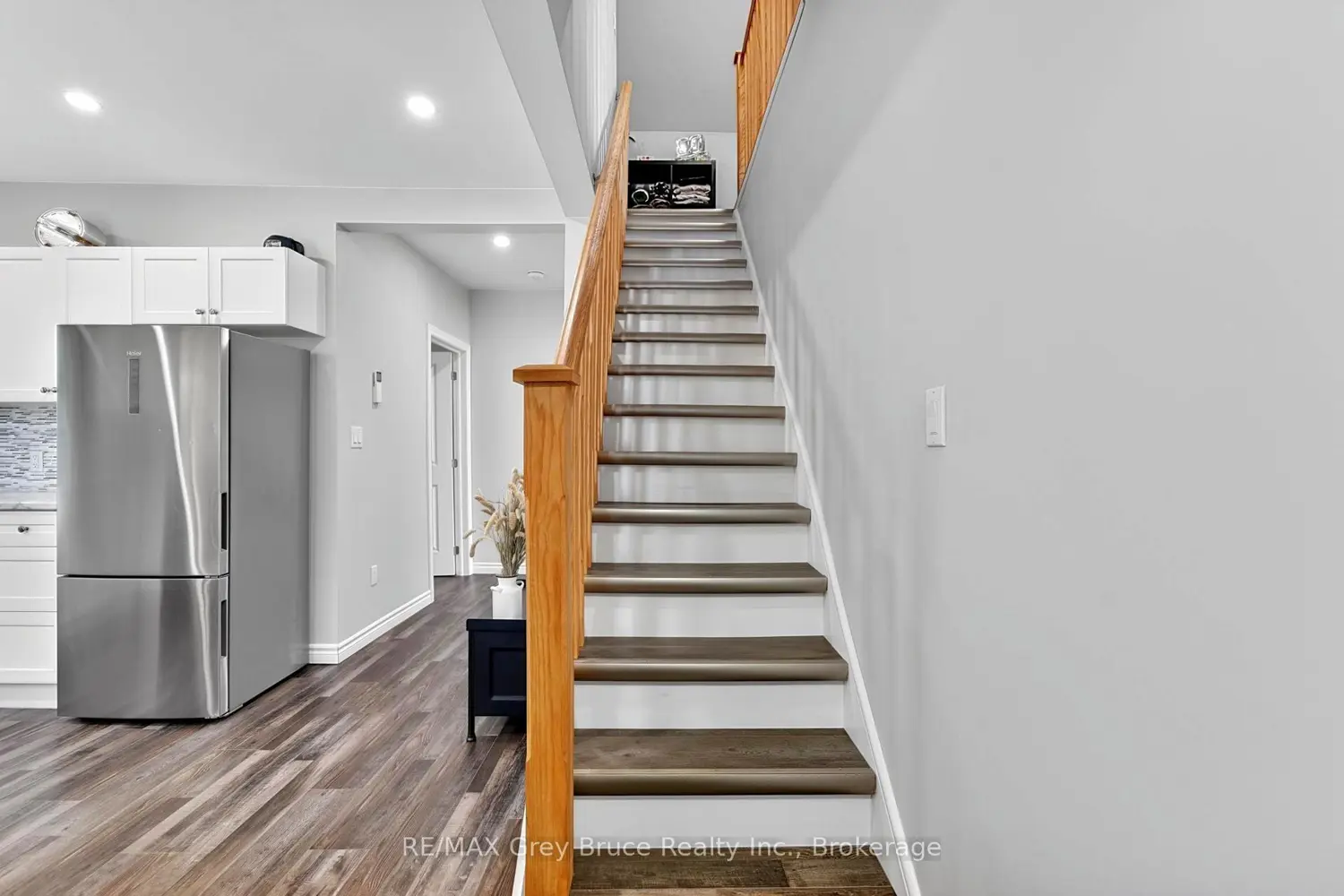 Additional image 8 of 707 Queen Street