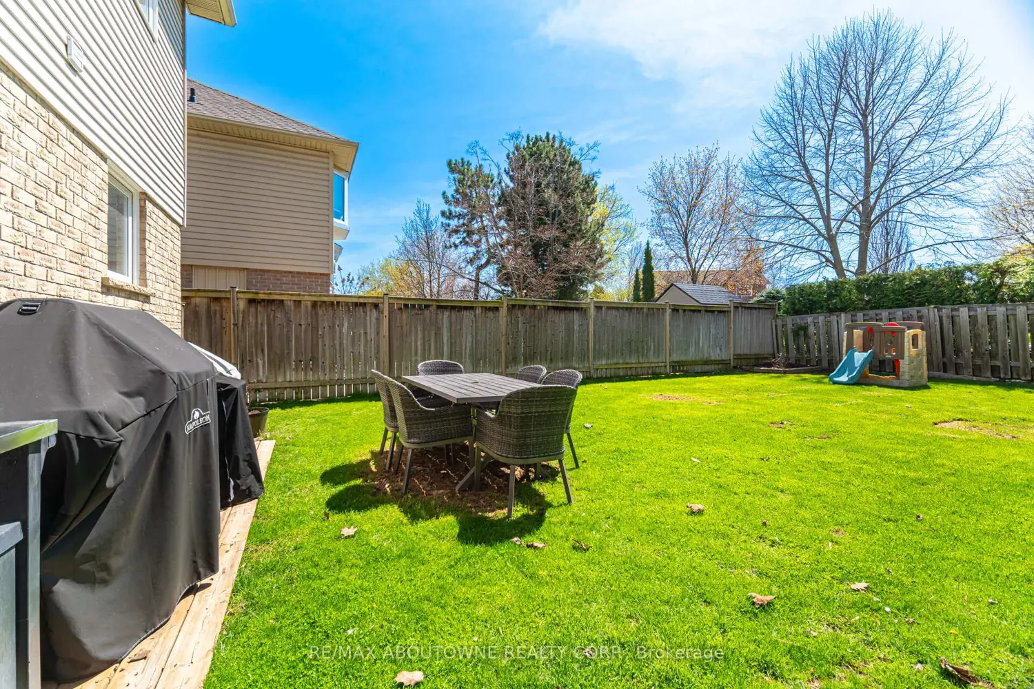 Additional image 17 of 2395 Arnold Crescent