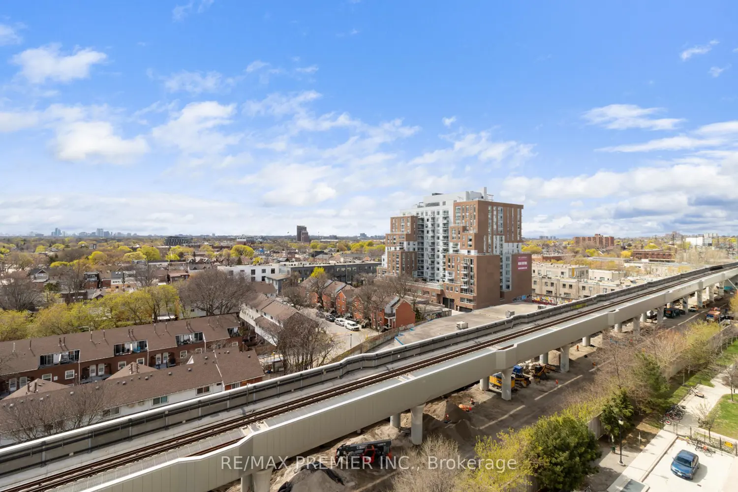 Additional image 19 of 812 Lansdowne Avenue 1011