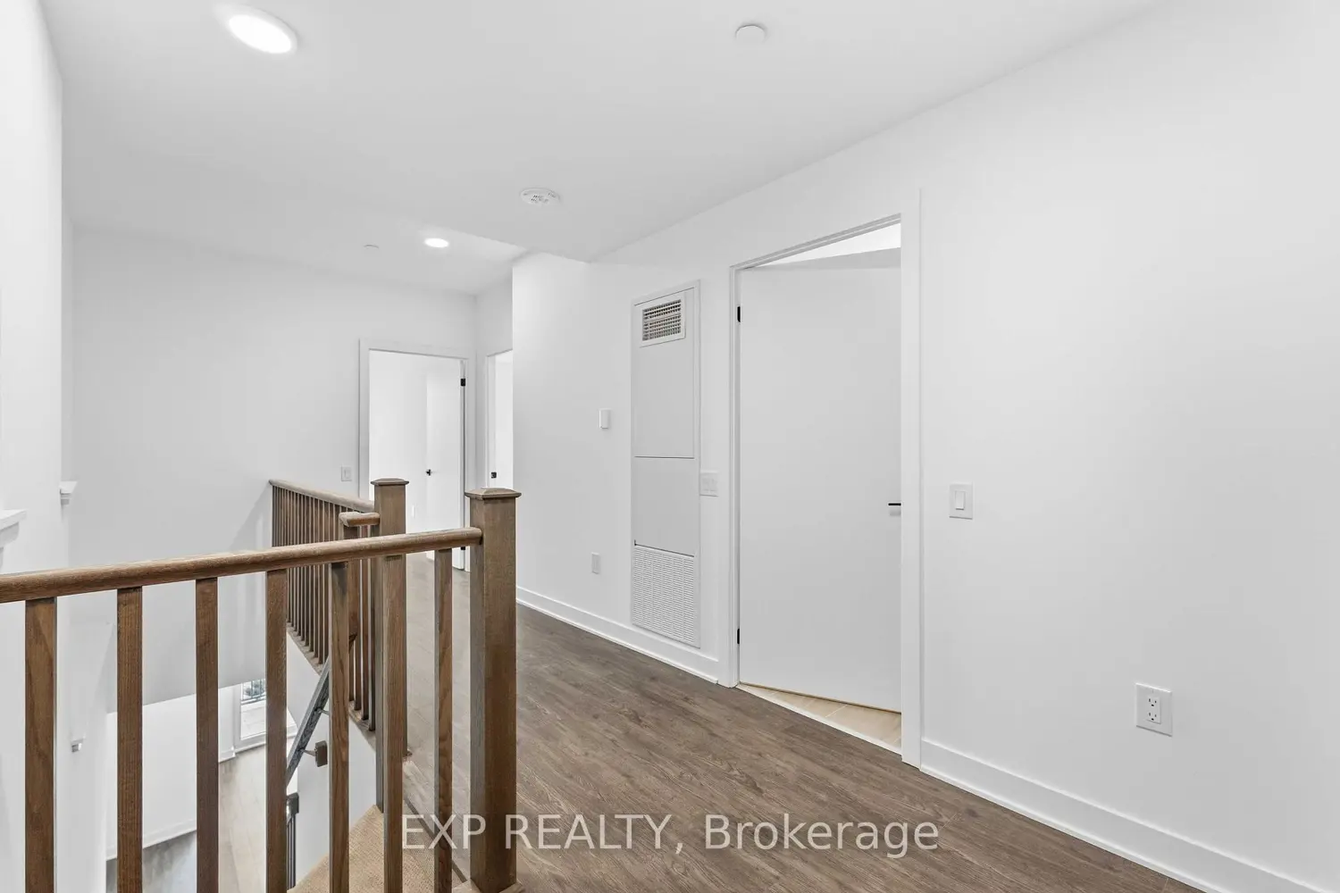 Additional image 10 of 2782 Barton Street 108