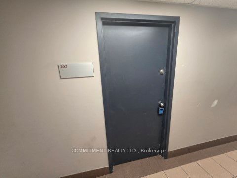 Additional image 4 of 302-2100 Finch Avenue W, Toronto, ON, M3N 2Z9