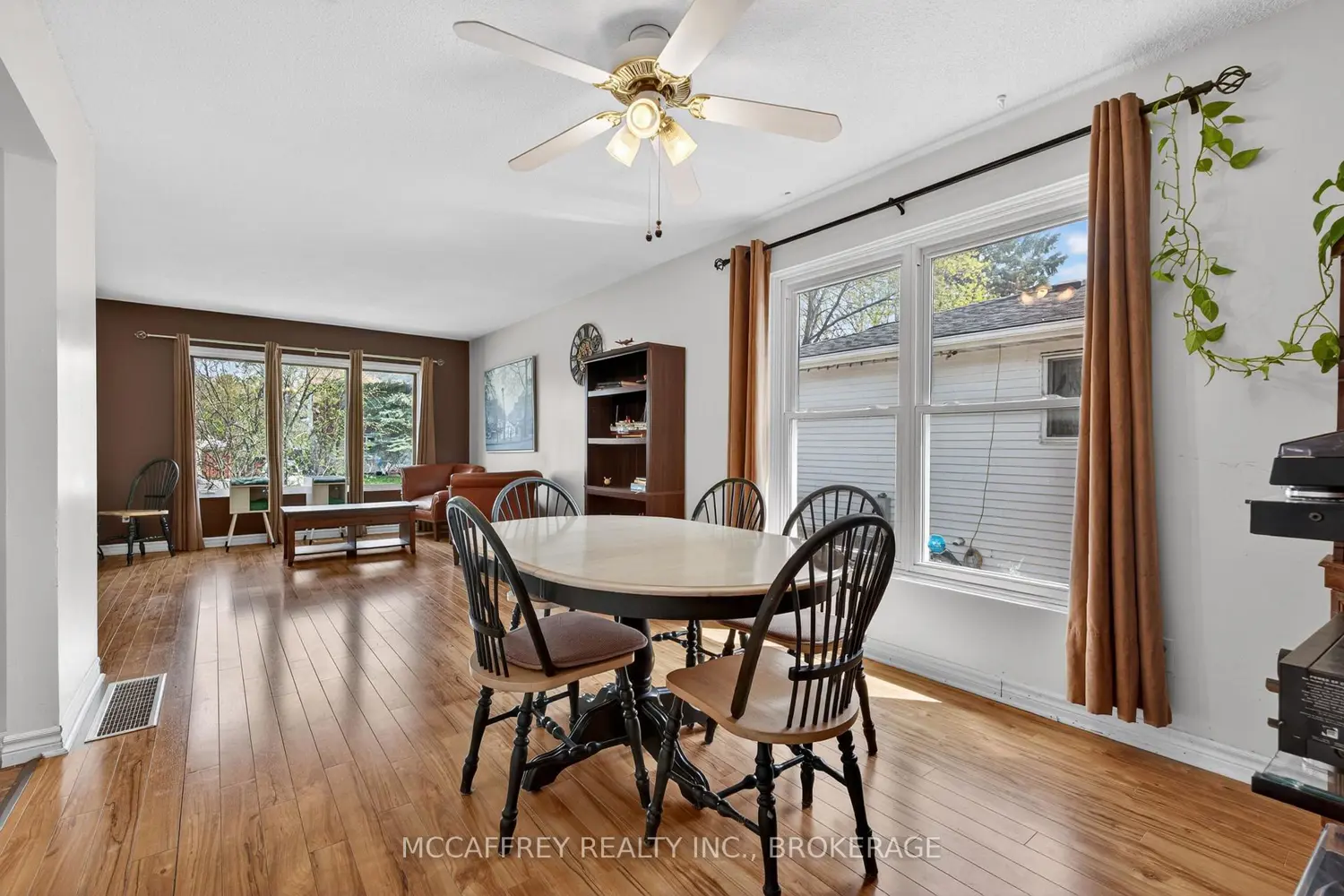 Additional image 3 of 1075 Basswood Place