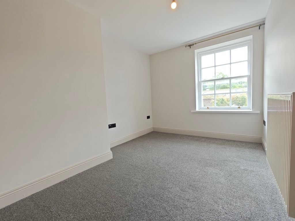 Additional image 10 of 2 bed flat to rent9 Front Street, Brampton CA8