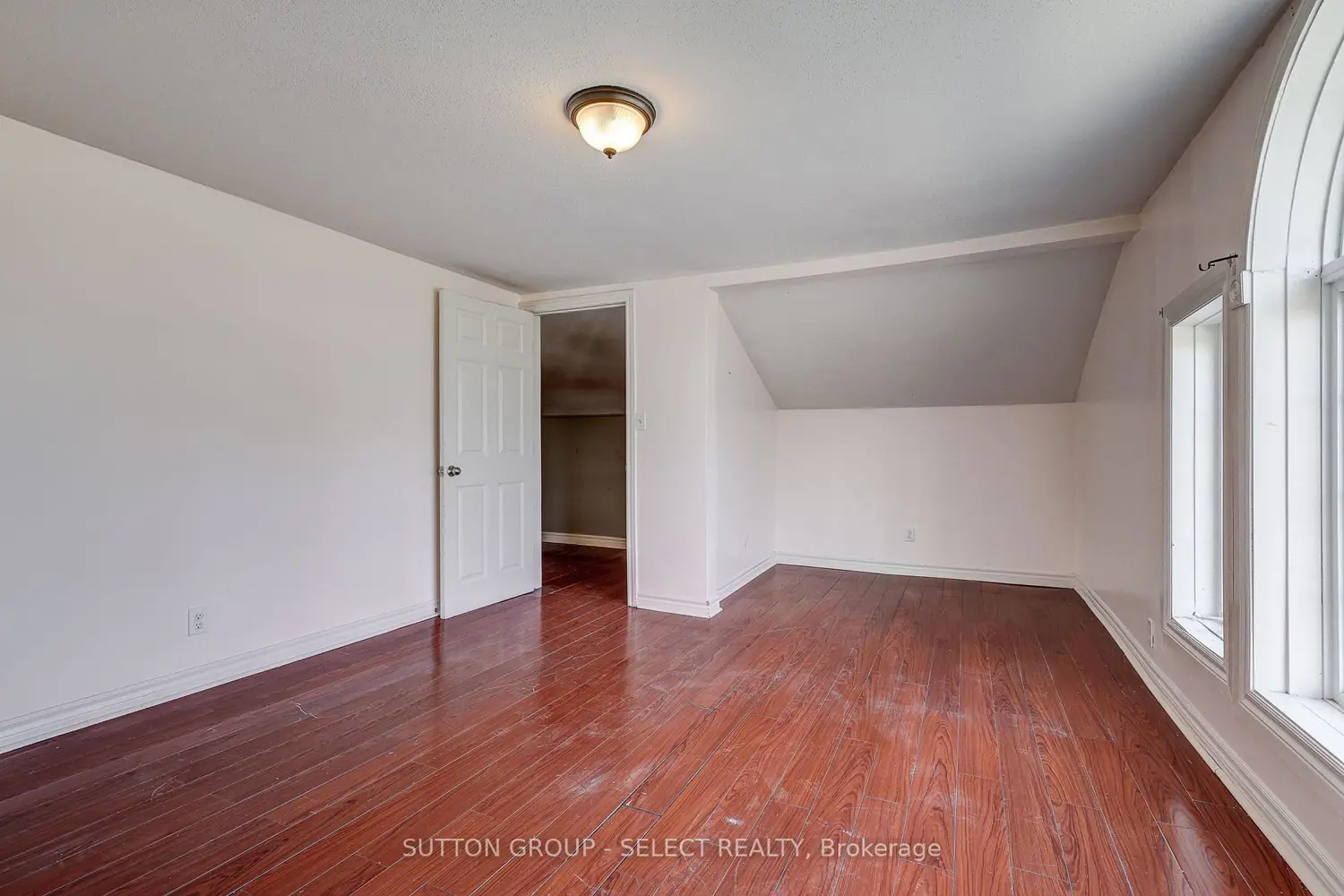 Additional image 12 of 471 Burbrook Place