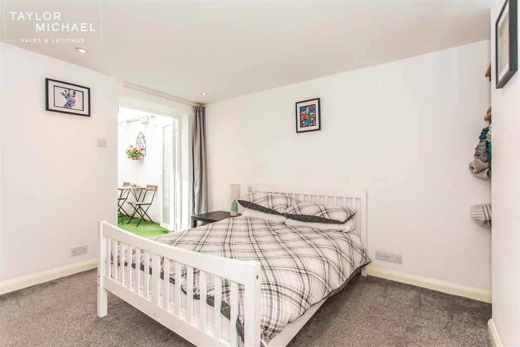Additional image 19 of 4 bed flat to rentSt. Georges Road, Brighton BN2