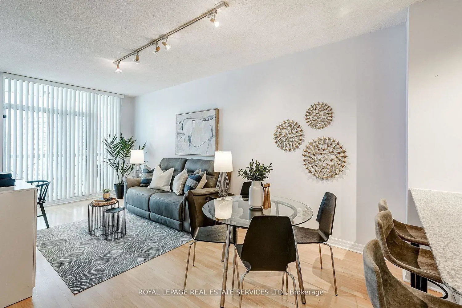 Additional image 3 of 1359 Rathburn Road 1106