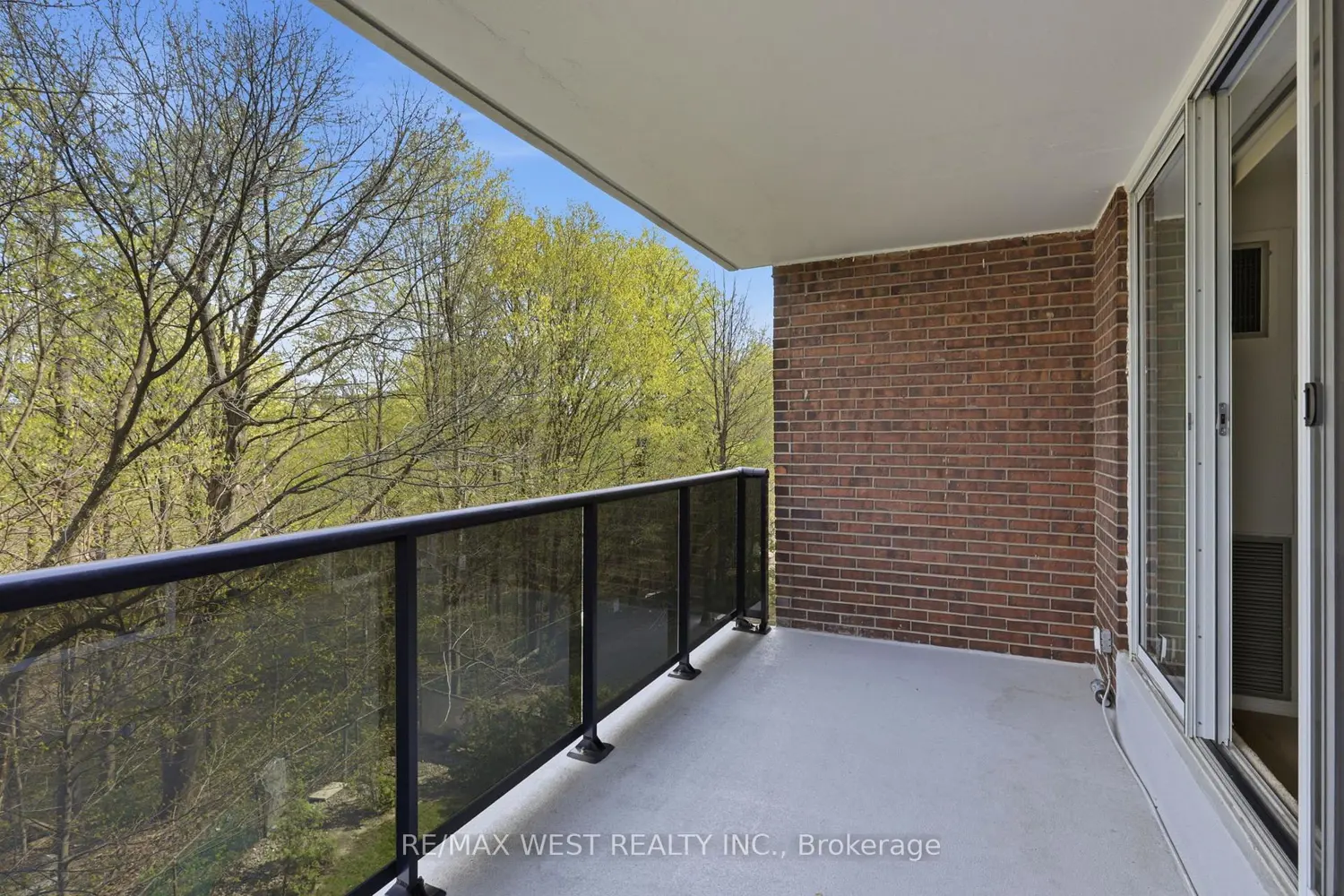 Additional image 14 of 1275 Markham Road 401