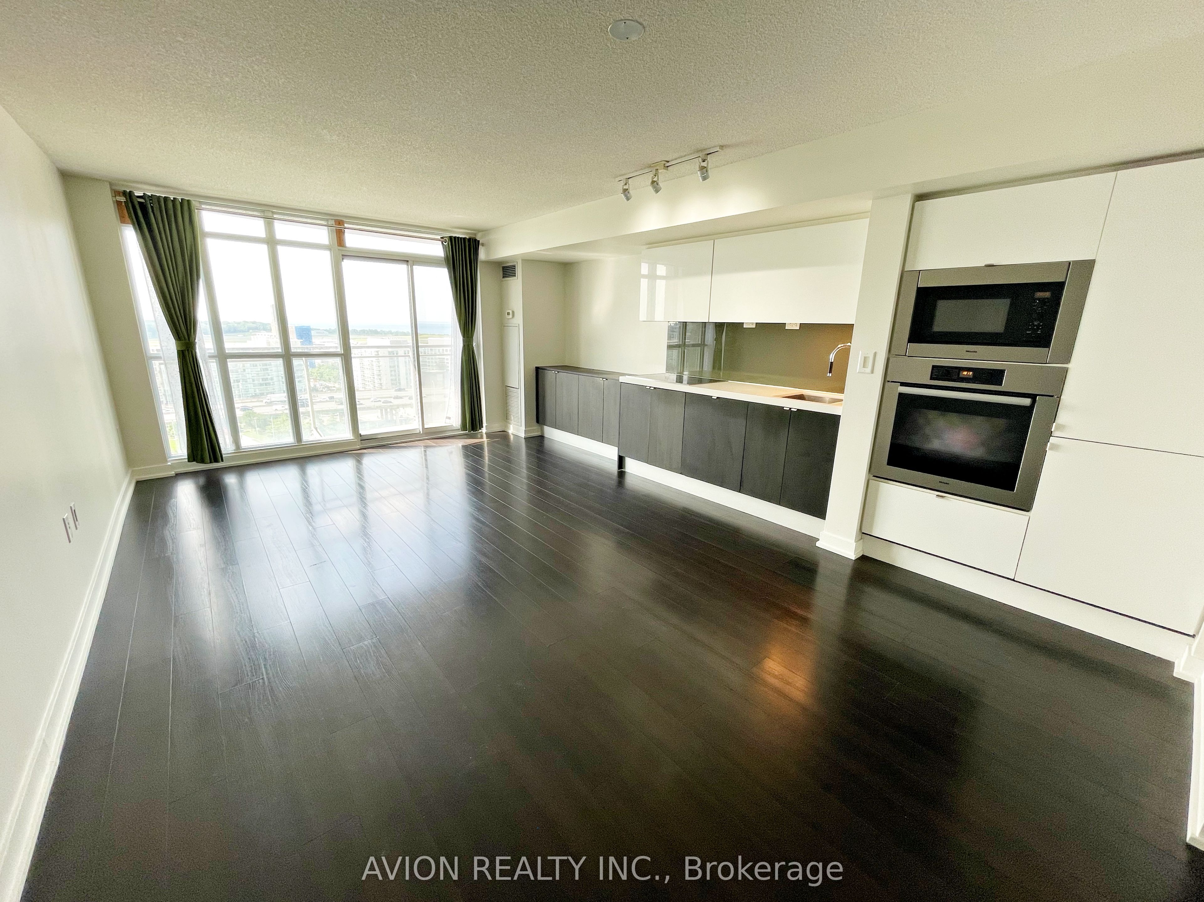 Additional image 2 of 1807-21 Iceboat Terrace, Toronto, ON, M5V 4A9