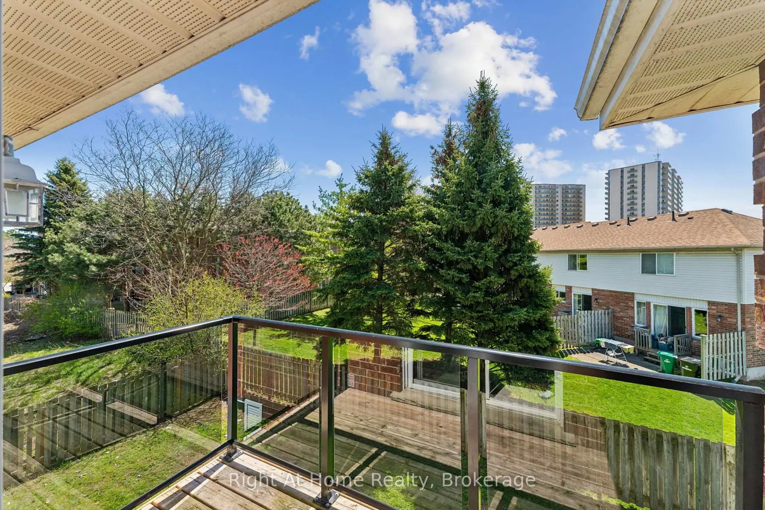 Additional image 18 of 565 Greenfield Avenue 310