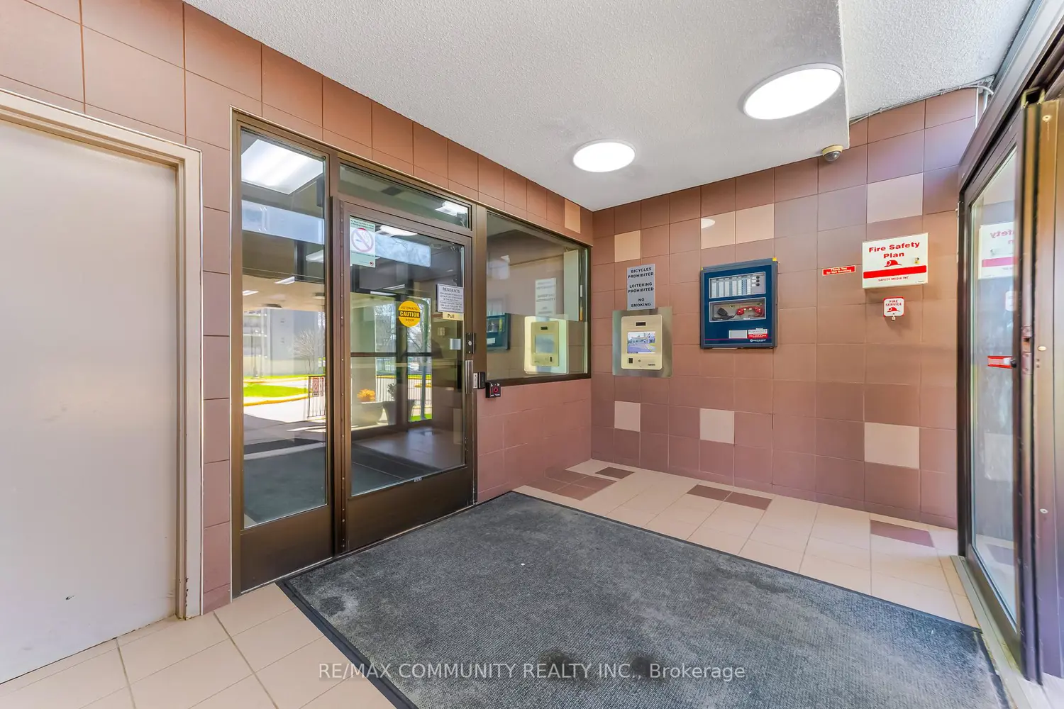 Additional image 4 of 3380 Eglinton Avenue 511
