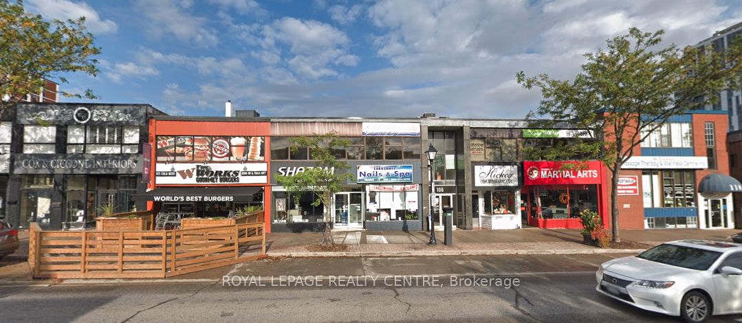 206-106 Lakeshore Road E, Mississauga, ON, L5G 1E3