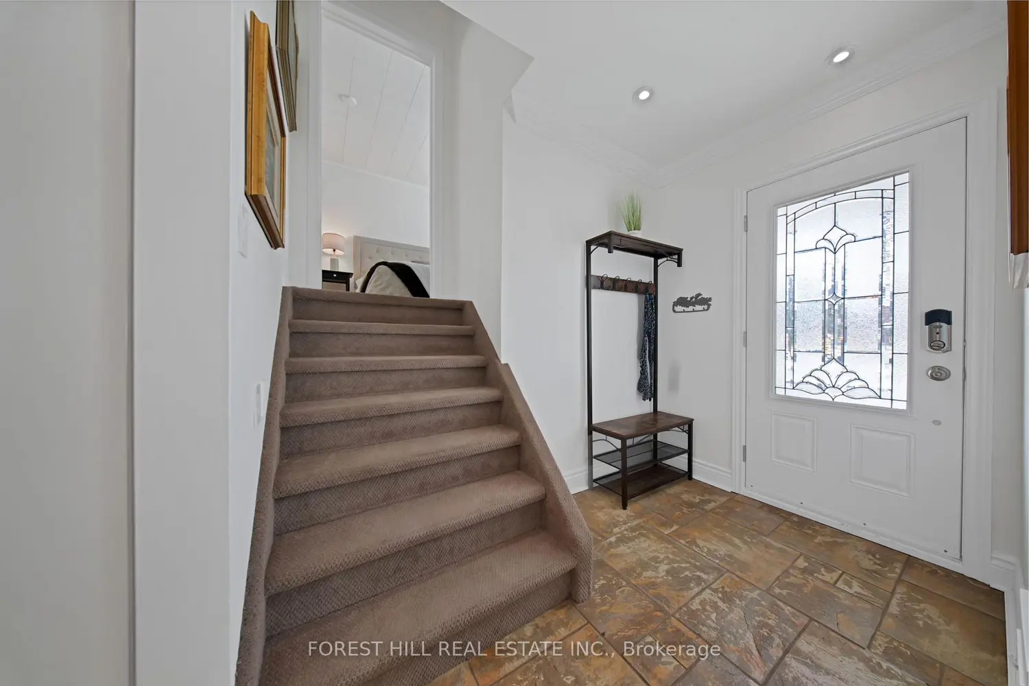 34 Edge Park Avenue