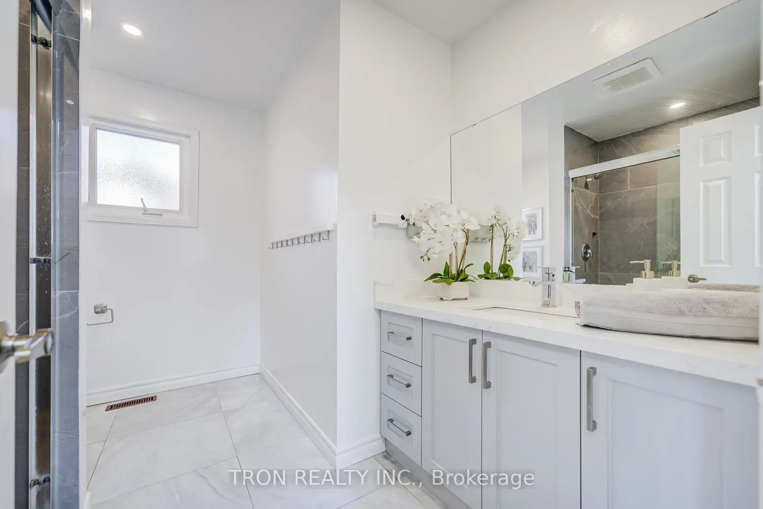 Additional image 14 of 256 Alexmuir Boulevard