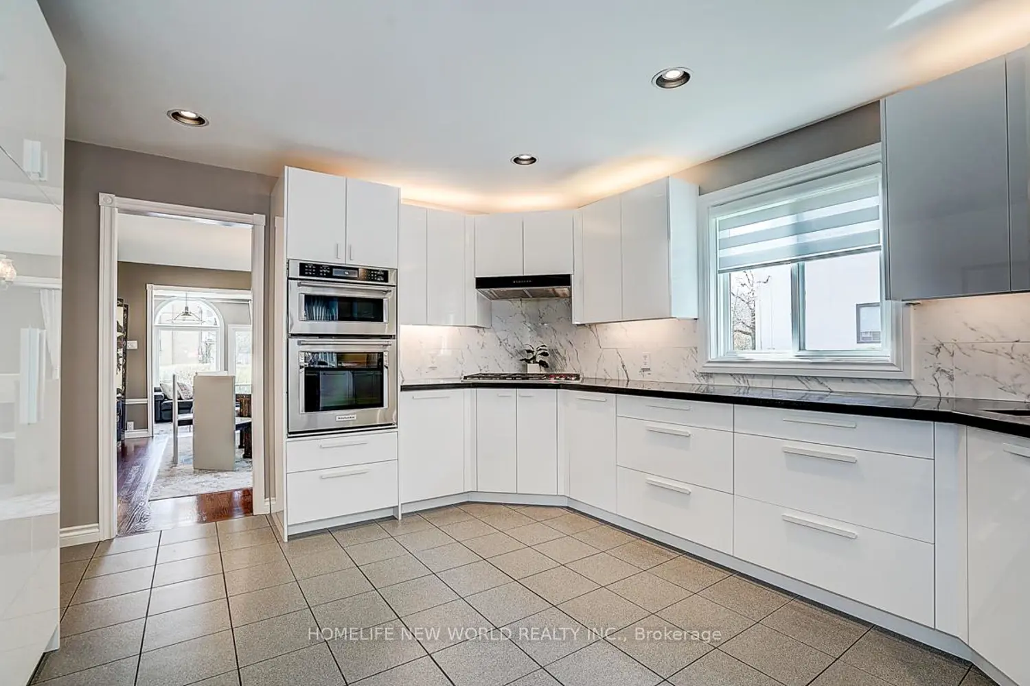 Additional image 9 of 594 Woburn Avenue