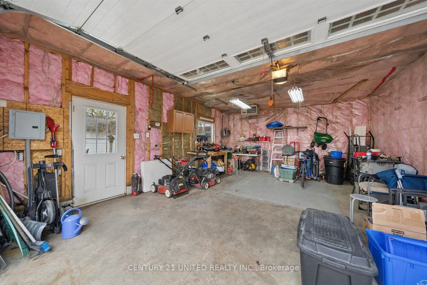 Additional image 16 of 679 Bellaire Street