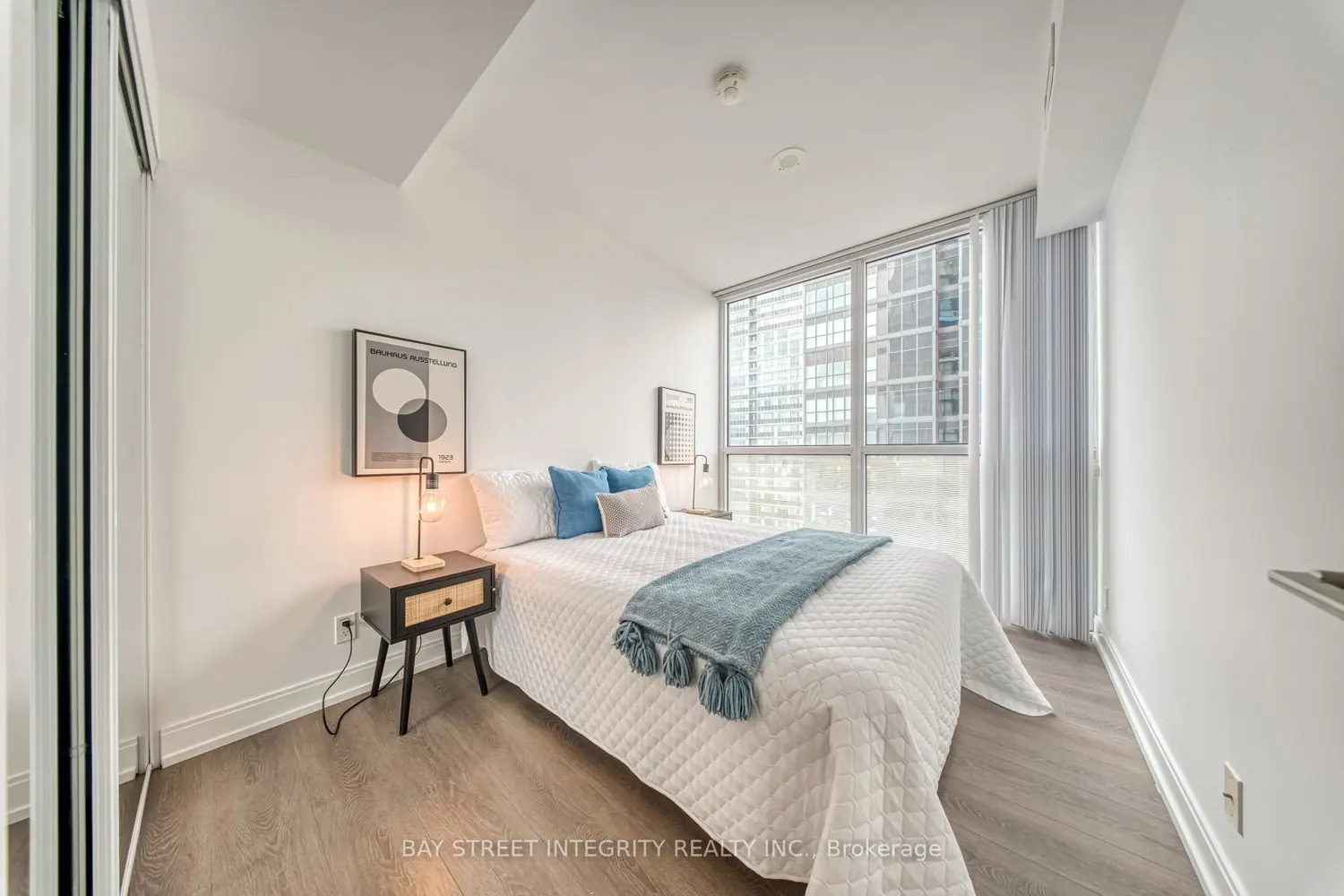 Additional image 15 of 181 Dundas Street 2211