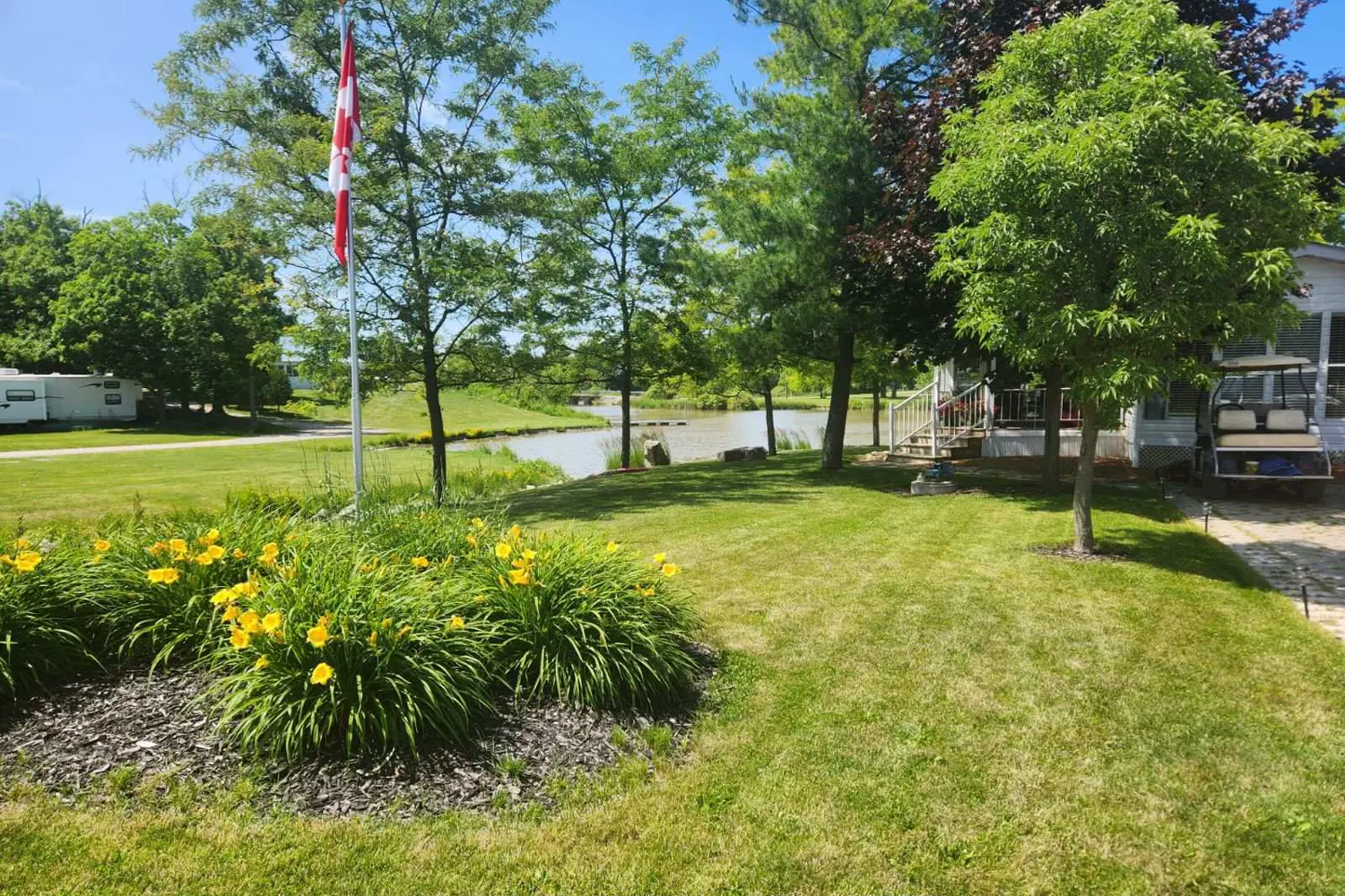 Additional image 7 of 2325 Victoria Avenue 202