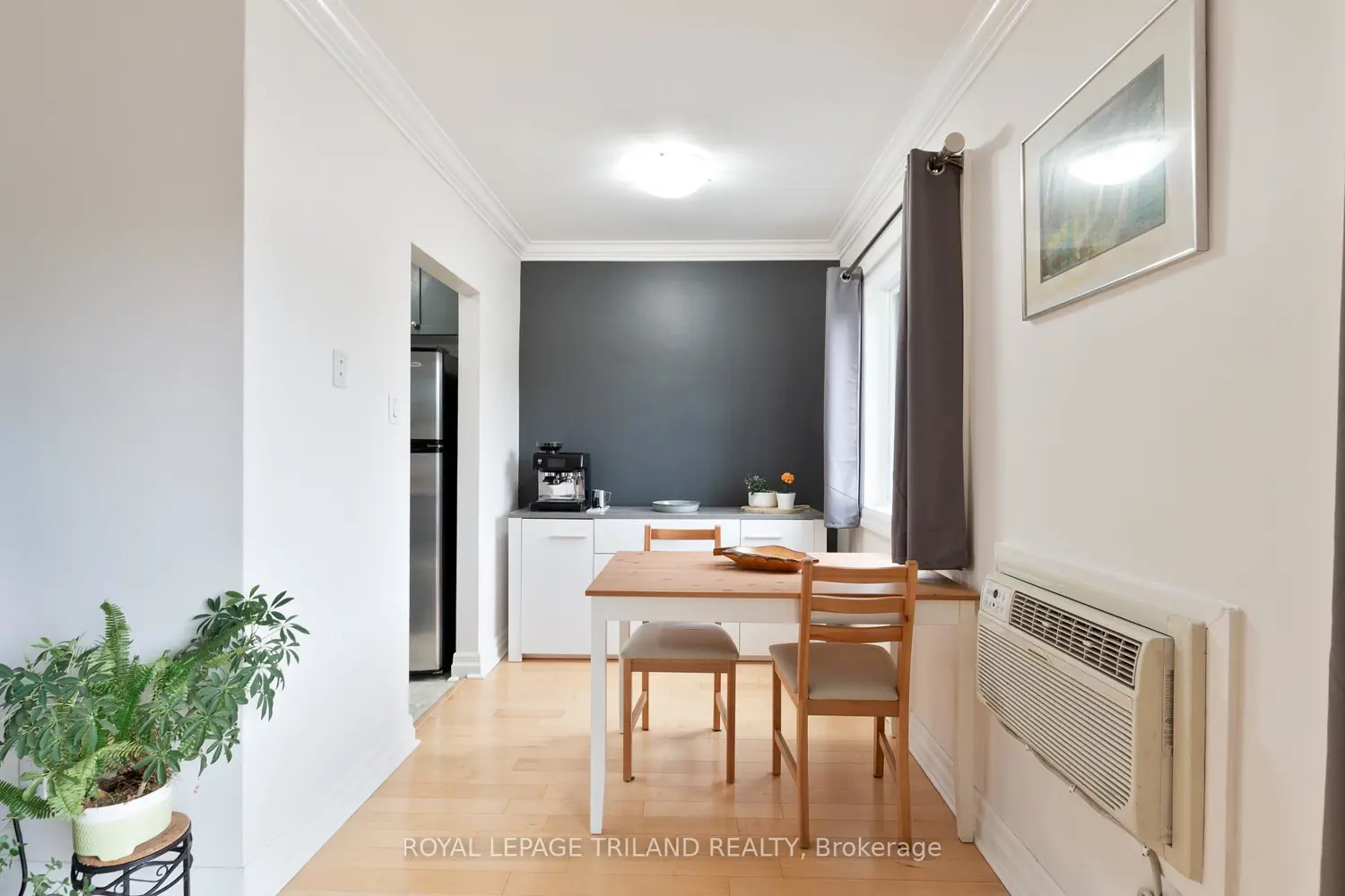 Additional image 11 of 570 William Street 404