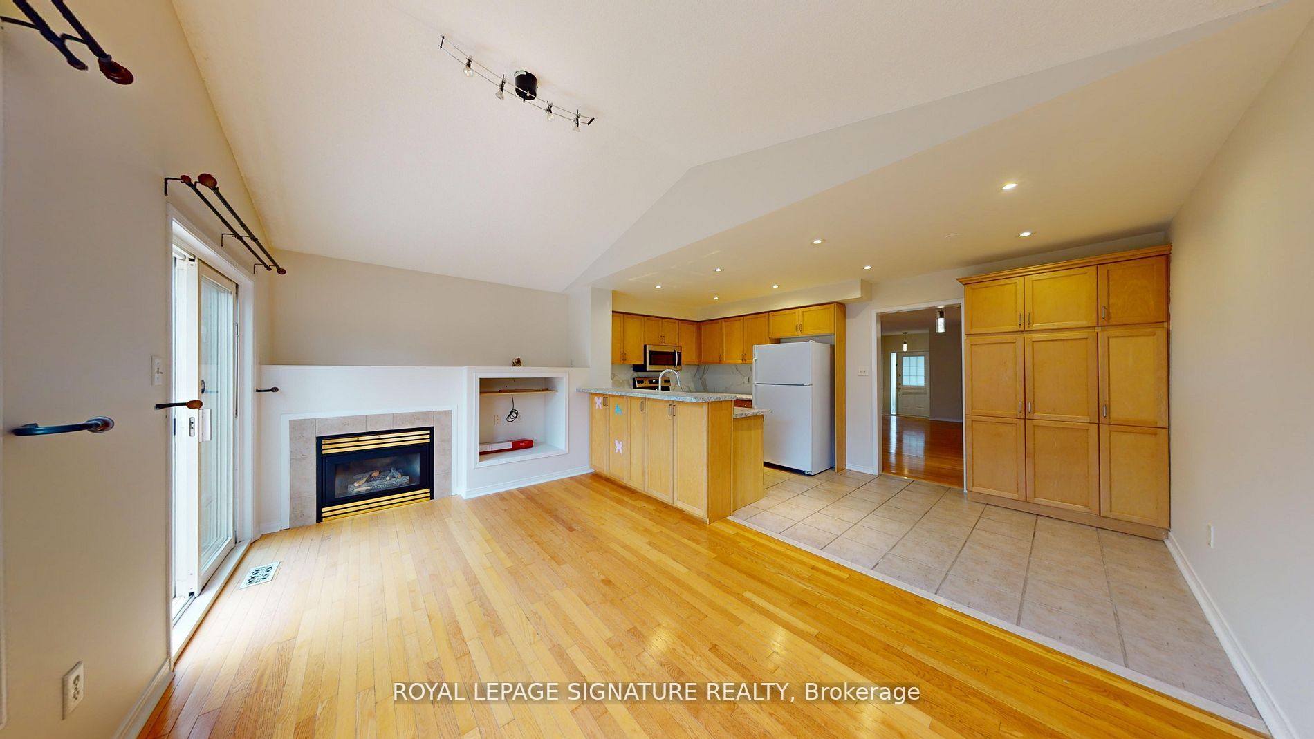 Additional image 4 of 3373 Mcdowell Drive, Mississauga, ON, L5M 6R8