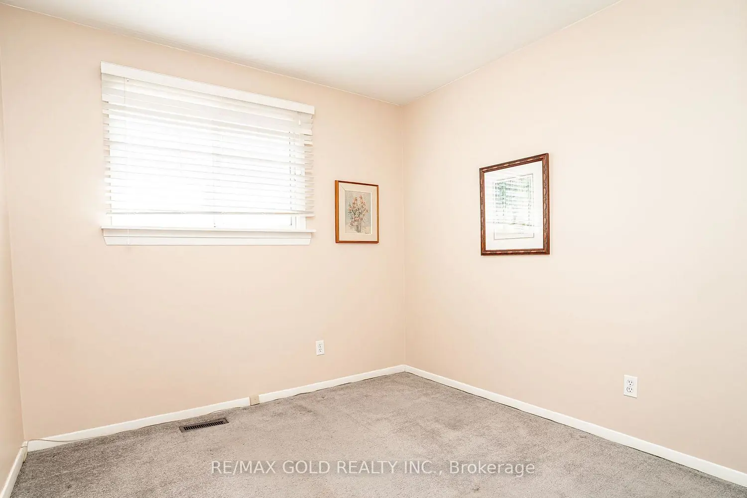 Additional image 14 of 34 Deerfield Crescent