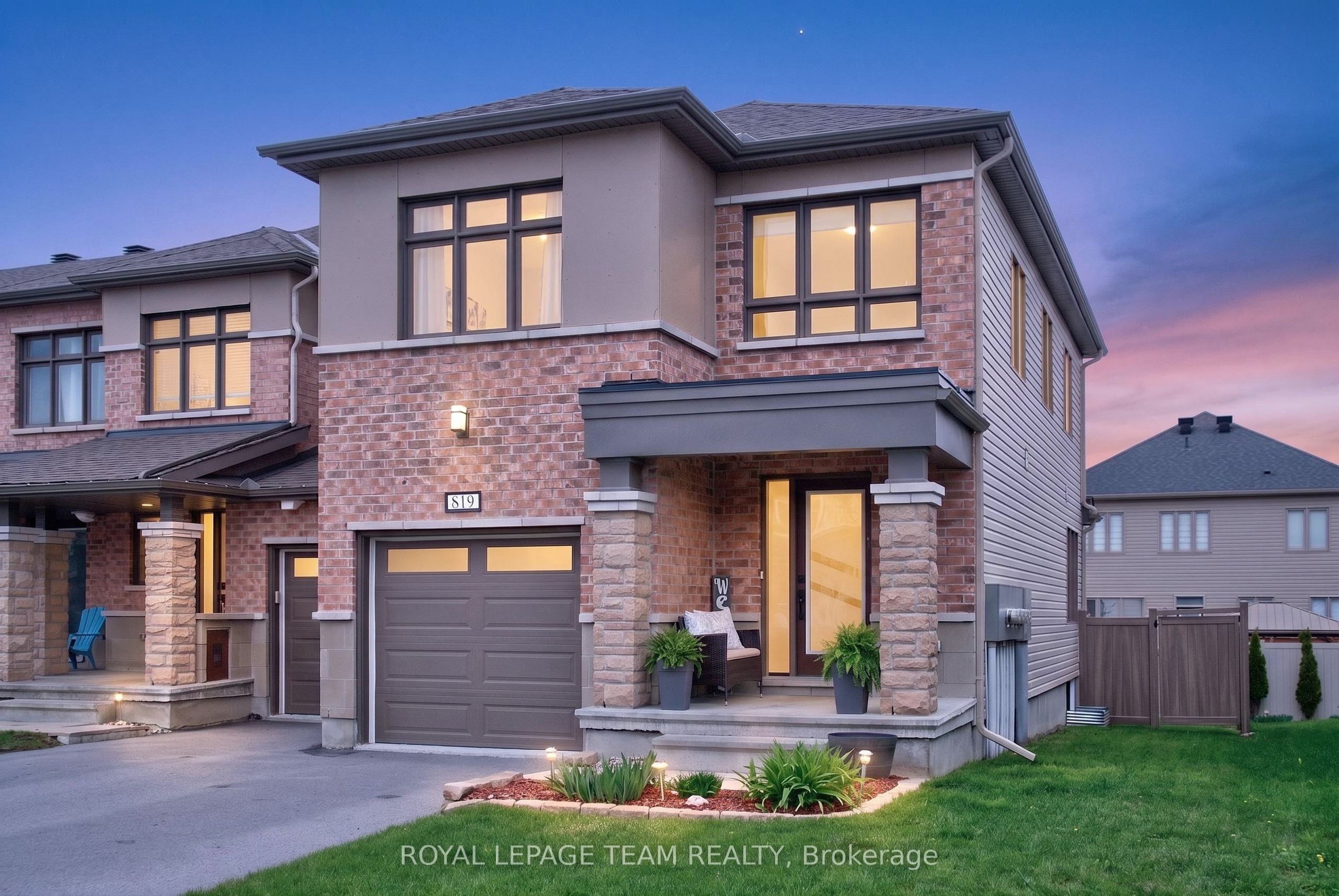 819 Stallion Crescent, Ottawa, ON, K2S 0Y4